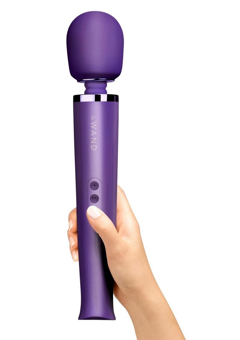 Le Wand Rechargeable Silicone Massager